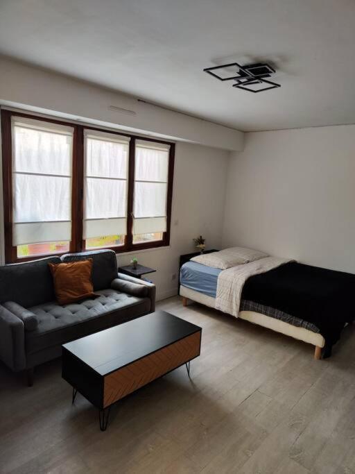 2 Pers. Sacre Coeur Apartment